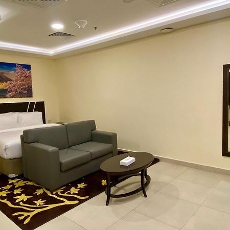City Stay Residences - Serviced Apartments Dip Dubai Buitenkant foto